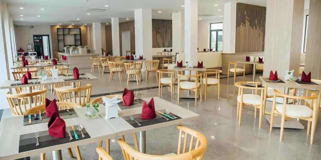 Green Hotel Дананг Экстерьер фото