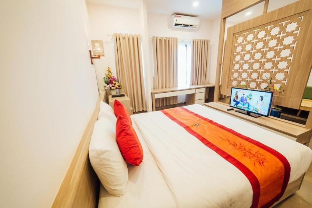 Green Hotel Дананг Экстерьер фото