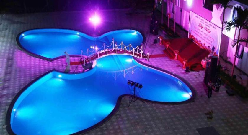 Green Hotel Дананг Экстерьер фото