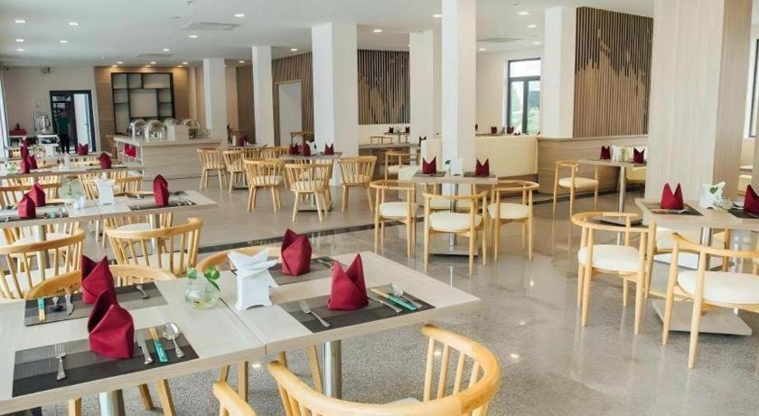 Green Hotel Дананг Экстерьер фото